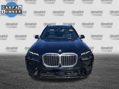 Used 2023 BMW X7 xDrive40i w/ M Sport Package image 3