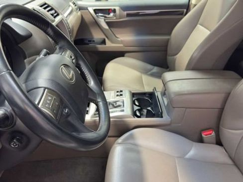 Used 2016 Lexus GX 460 w/ Navigation Package AWD/4WD image 26