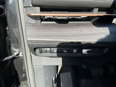 Certified 2023 Nissan Ariya FWD image 13