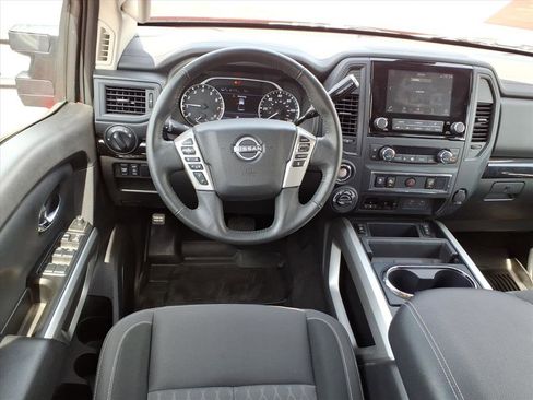 Certified 2024 Nissan Titan SV w/ SV Convenience Package AWD/4WD image 6