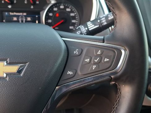 Used 2024 Chevrolet Equinox LT w/ LPO, Floor Liner Package FWD image 19
