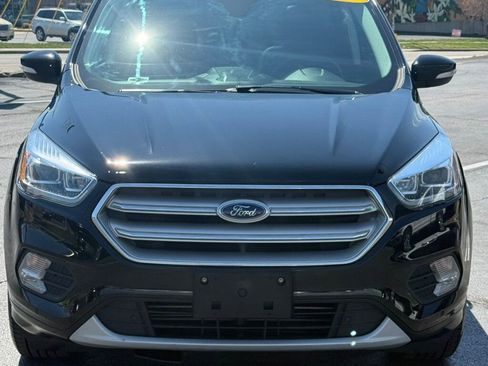 Used 2018 Ford Escape Titanium image 5