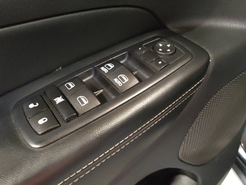 Used 2016 Jeep Grand Cherokee Limited RWD image 27