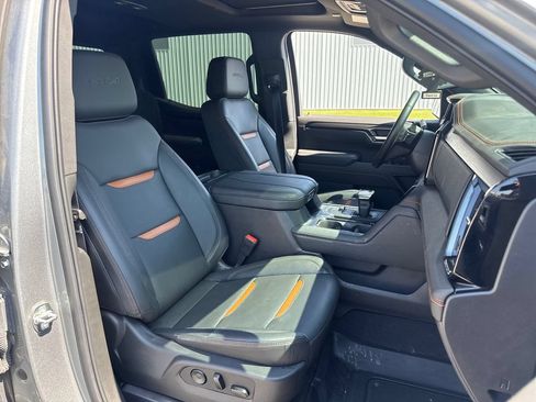 Used 2026 GMC Sierra 1500 AT4 w/ AT4 Premium Package AWD/4WD image 12