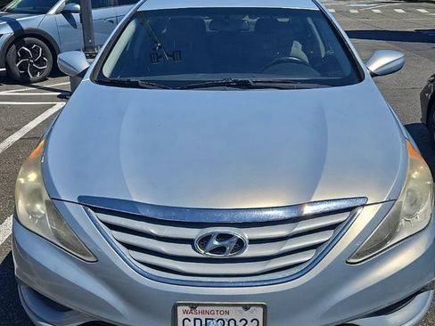 Used 2012 Hyundai Sonata GLS w/ Popular Equipment Pkg FWD image 5