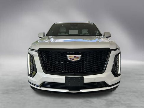 Used 2025 Cadillac Escalade Sport Platinum AWD/4WD image 15