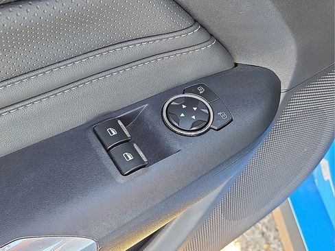 Used 2024 Ford Mustang Premium image 19