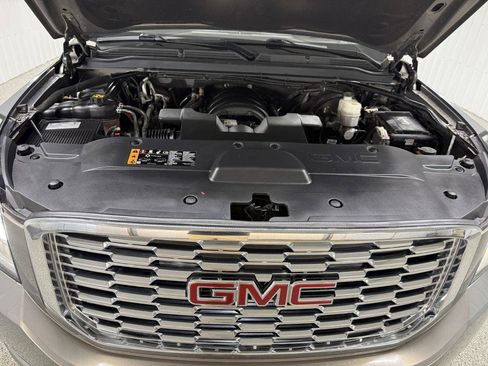 Used 2019 GMC Yukon XL Denali w/ Open Road Package AWD/4WD image 49