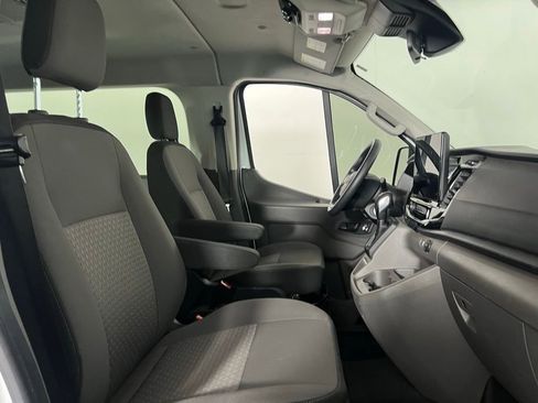 Used 2023 Ford Transit 350 XLT image 30