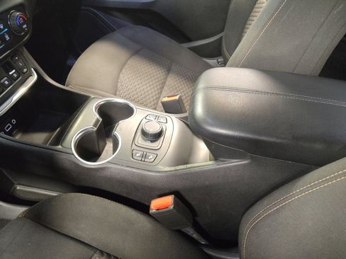 Used 2019 GMC Terrain SLE w/ Driver Convenience Package FWD image 26