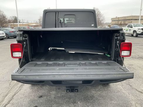 Used 2020 Jeep Gladiator Sport w/ Quick Order Package 24S image 31