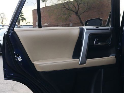 Used 2017 Toyota 4Runner SR5 image 29