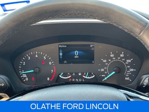 Used 2022 Ford Escape SE w/ SE Sport Appearance Package image 17