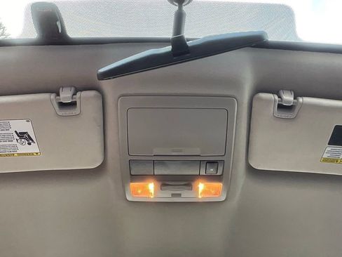 Used 2016 Toyota Tacoma SR5 image 32