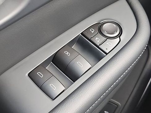 Certified 2026 Buick Enclave Preferred FWD image 21