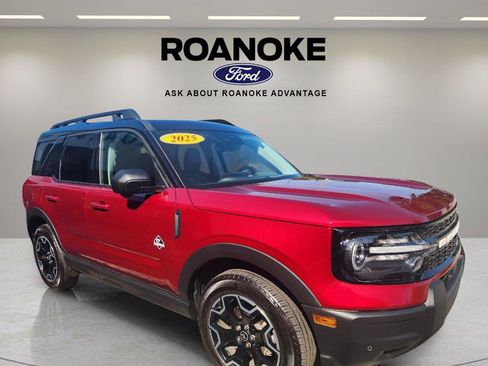 Used 2025 Ford Bronco Sport Outer Banks w/ Outer Banks Tech Package+ AWD/4WD image 8