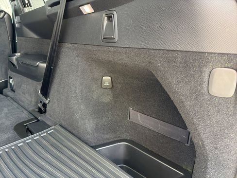 Used 2024 Volvo XC90 B5 Core w/ Protection Package Premier image 28