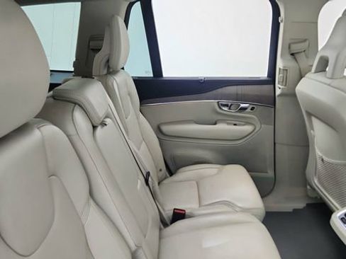 Used 2021 Volvo XC90 T6 Inscription w/ Climate Package image 26