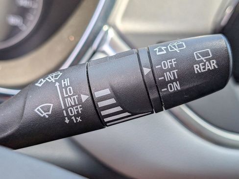 Used 2019 Chevrolet Blazer LT w/ Sun and Wheels Package FWD image 28