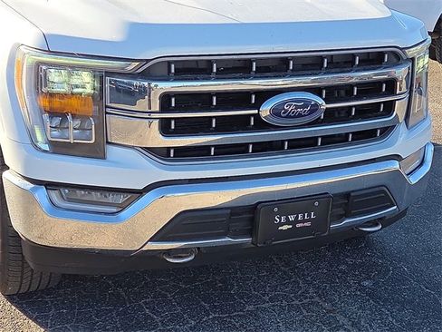 Used 2023 Ford F150 Lariat w/ Trailer Tow Package image 19