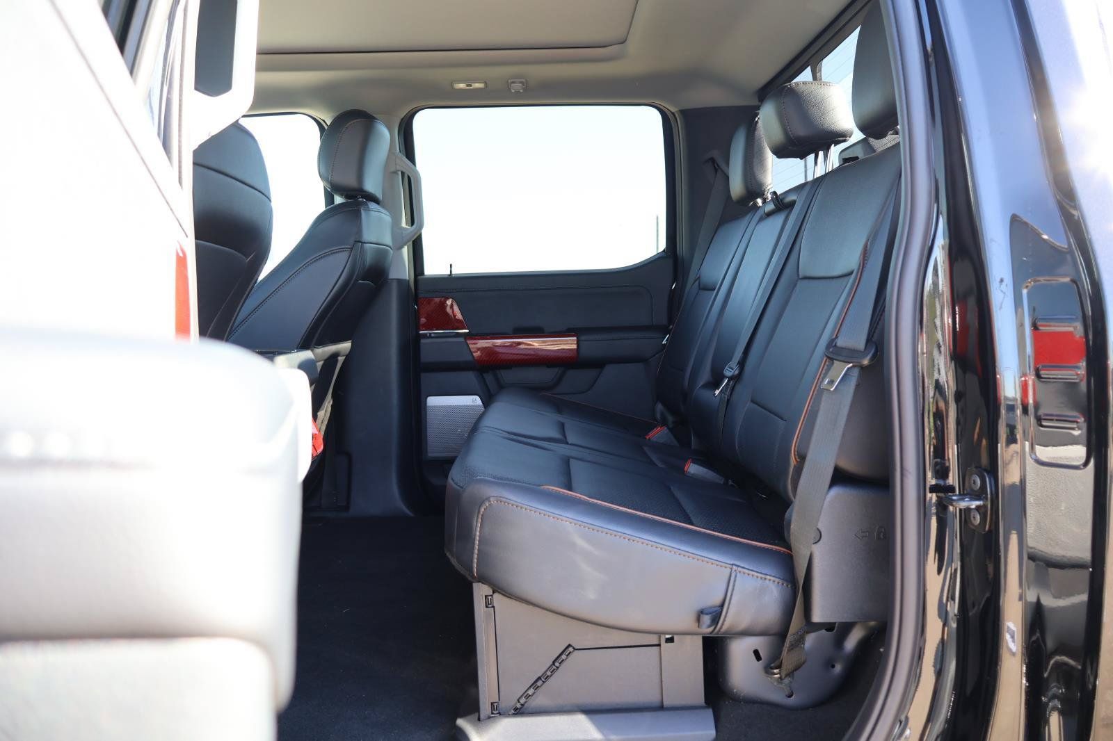 New 2025 Ford F250 Lariat w/ Lariat Ultimate Package AWD/4WD image 47