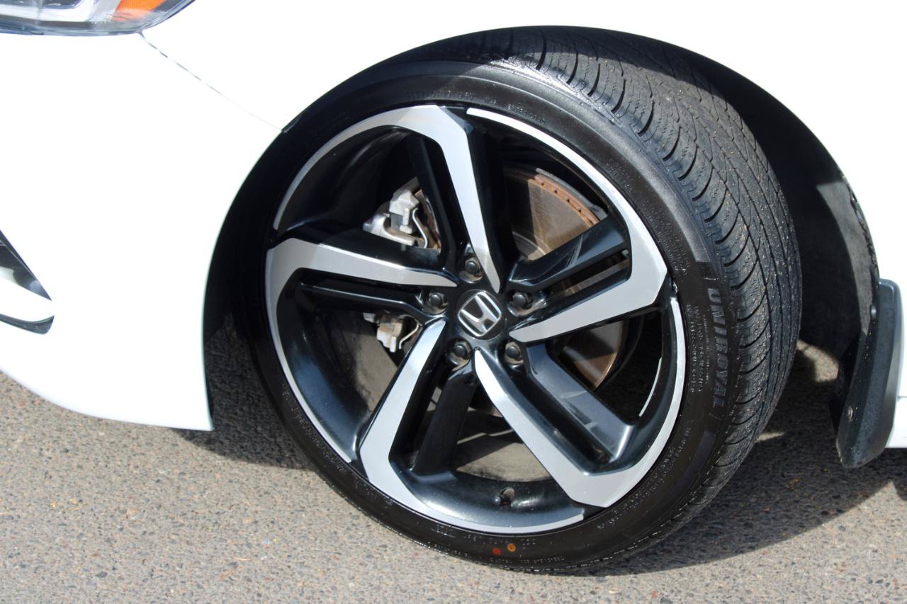Used 2018 Honda Accord Sport image 14