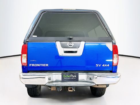 Used 2012 Nissan Frontier SV w/ SV Premium Utility Pkg AWD/4WD image 7