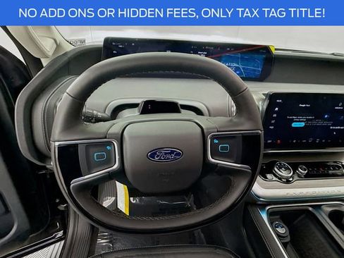 New 2025 Ford Expedition Platinum w/ Driver's Package image 11