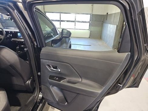 New 2026 Nissan Kicks SV image 22