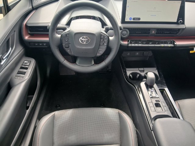 New 2025 Toyota Prius Plug-In Hybrid FWD image 18