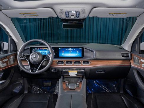 New 2026 Mercedes-Benz GLE 450 4MATIC image 13