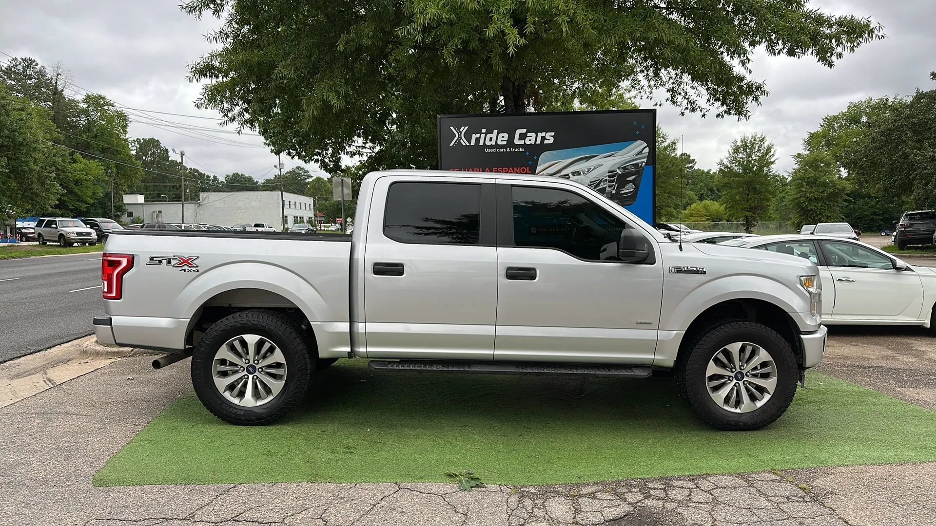 Used 2017 Ford F150 XL w/ Equipment Group 101A Mid AWD/4WD image 6