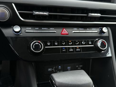Used 2026 Hyundai Sonata SE FWD image 21