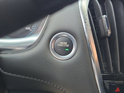 Used 2023 Chevrolet Traverse LT AWD/4WD image 28