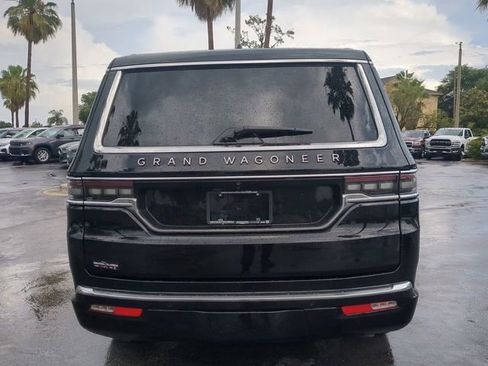 Used 2025 Jeep Grand Wagoneer Series III w/ Rear Seat Video Group 1 AWD/4WD image 6