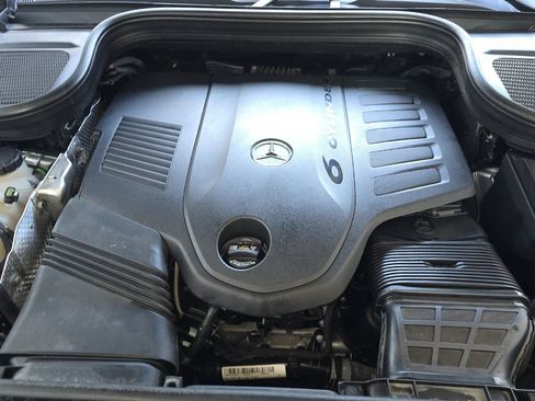 Used 2022 Mercedes-Benz GLE 450 4MATIC image 35