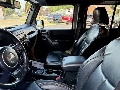 Used 2017 Jeep Wrangler Unlimited Sport w/ Quick Order Package 24S AWD/4WD image 10