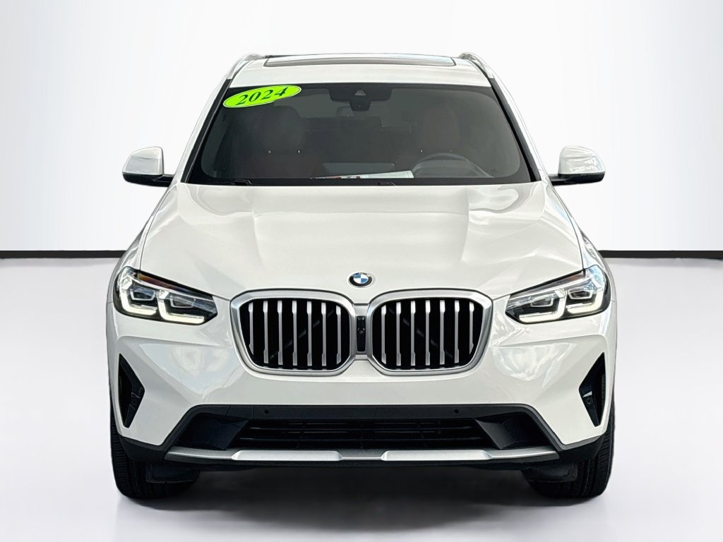 Used 2024 BMW X3 xDrive30i w/ Premium Package w/ZPA AWD/4WD image 2