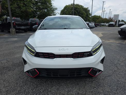 Used 2023 Kia Forte GT FWD image 3