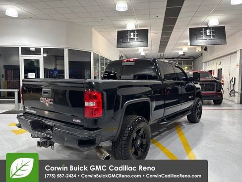 Used 2018 GMC Sierra 2500 SLT w/ All Terrain HD Package AWD/4WD image 8