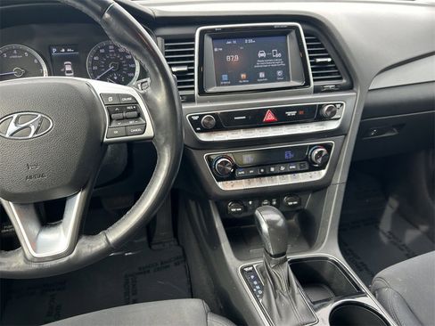 Used 2019 Hyundai Sonata SEL image 15