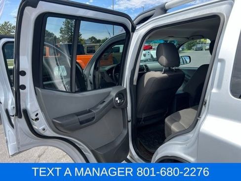 Used 2011 Nissan Xterra X AWD/4WD image 24