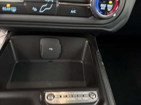 New 2025 Ford Bronco 2-Door AWD/4WD image 24