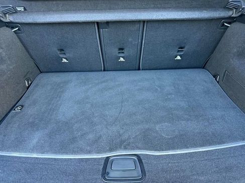 Used 2025 Mercedes-Benz GLA 250 4MATIC image 19