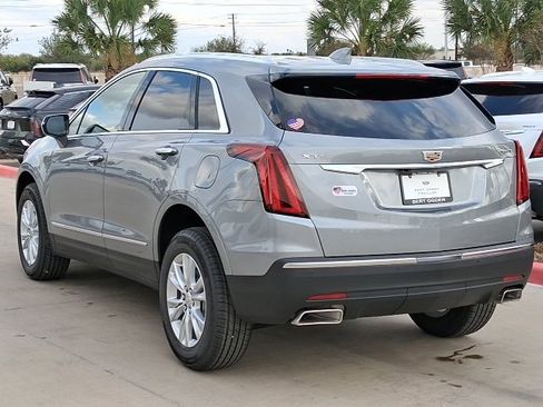New 2026 Cadillac XT5 Luxury image 4
