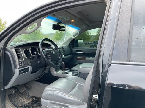 Used 2010 Toyota Tundra Limited AWD/4WD image 10