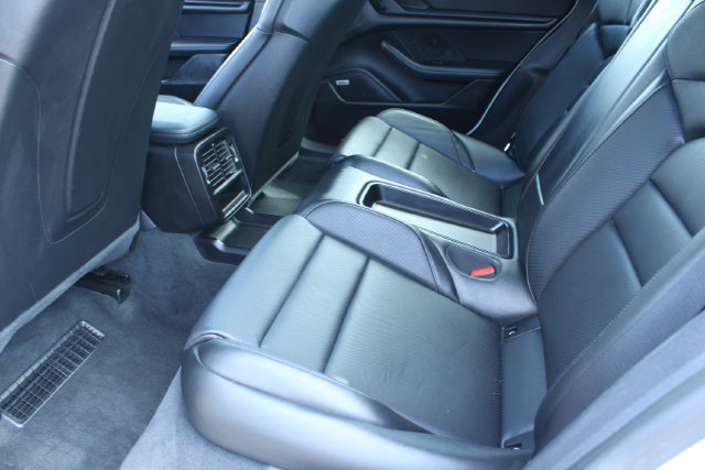 Used 2020 Porsche Taycan 4S AWD/4WD image 43