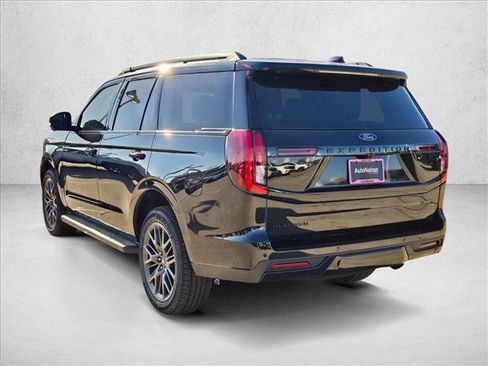 New 2026 Ford Expedition Platinum w/ Stealth Appearance Package image 9