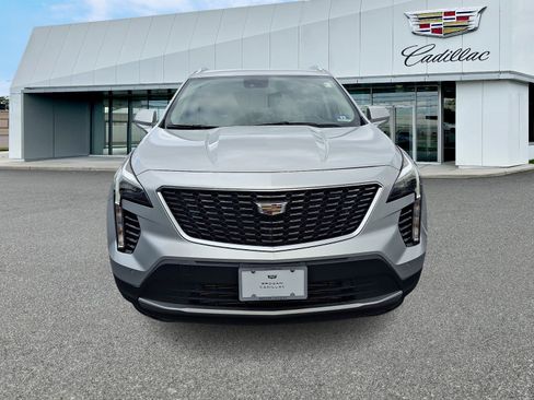 Used 2019 Cadillac XT4 Premium Luxury w/ Driver Awareness Package FWD image 2
