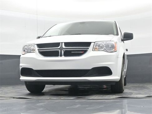 Used 2019 Dodge Grand Caravan SE image 44